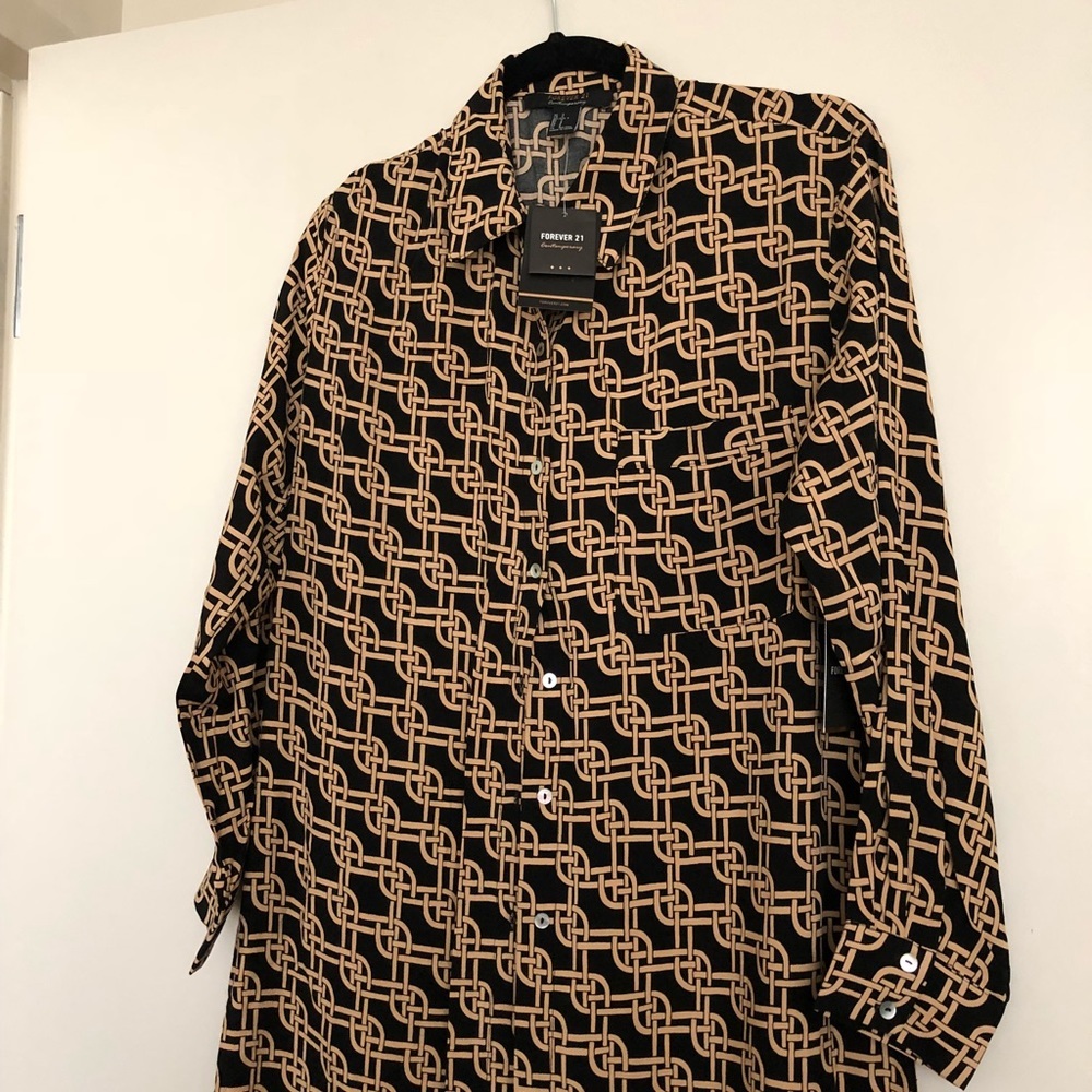 Chain Print Longline Shirt - Picture 6 of 6
